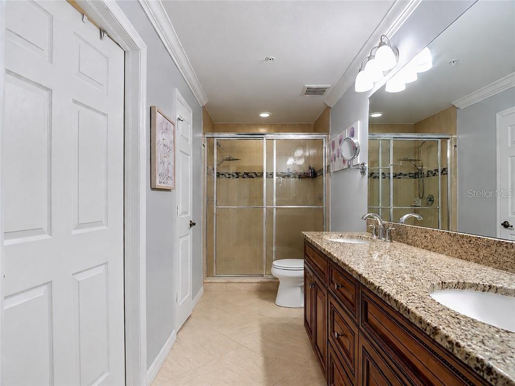 1051 WINDING PINES CIR #105, CAPE CORAL, FL, 33909