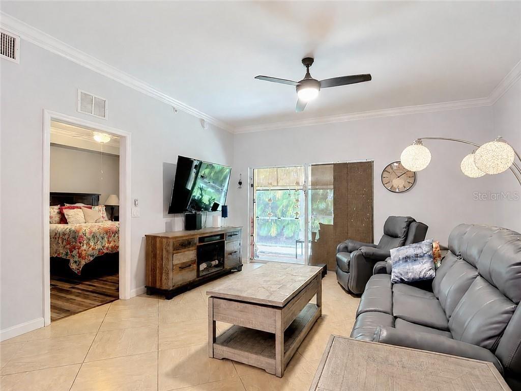 1051 WINDING PINES CIR #105, CAPE CORAL, FL, 33909