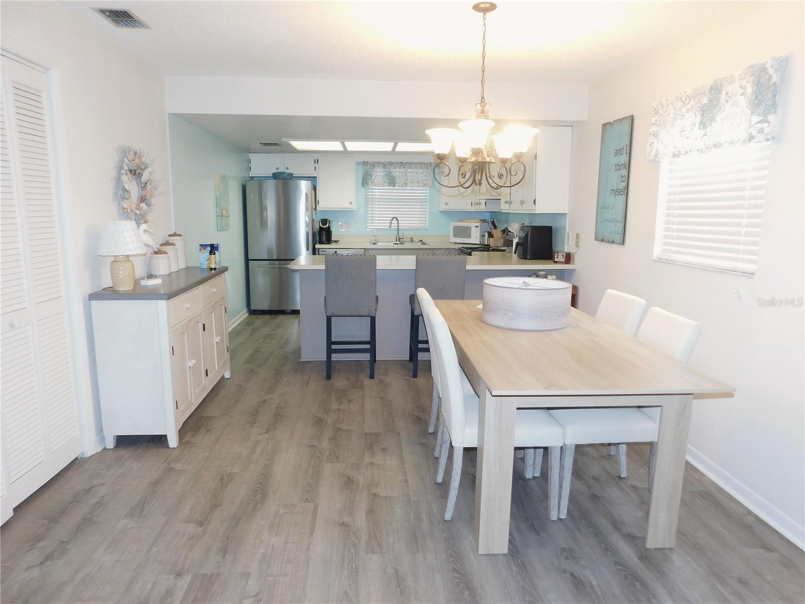 1400 TARPON WOODS BLVD #1-4, PALM HARBOR, FL, 34685