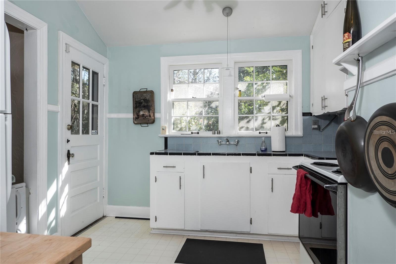 1125 NW 10TH AVE, GAINESVILLE, FL, 32605