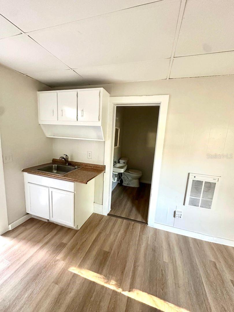 404 PENNSYLVANIA AVE, CLEARWATER, FL, 33755