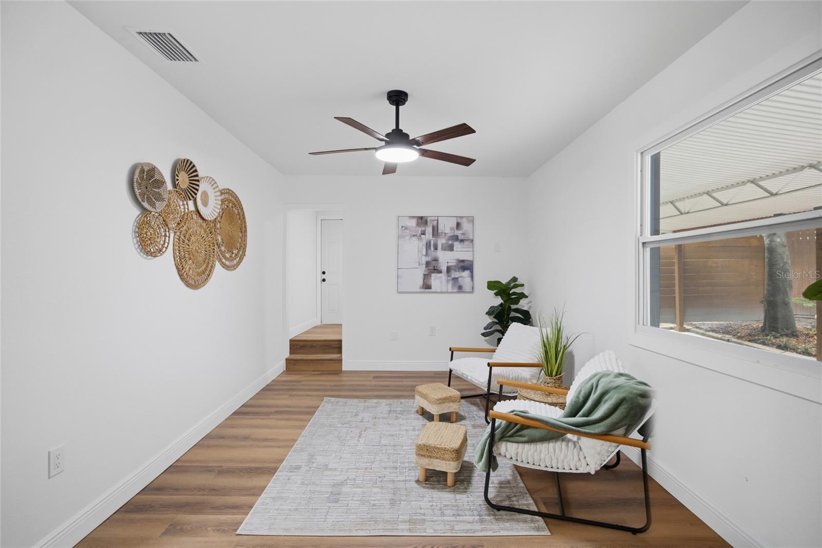 2102 E HOWELL ST, TAMPA, FL, 33610