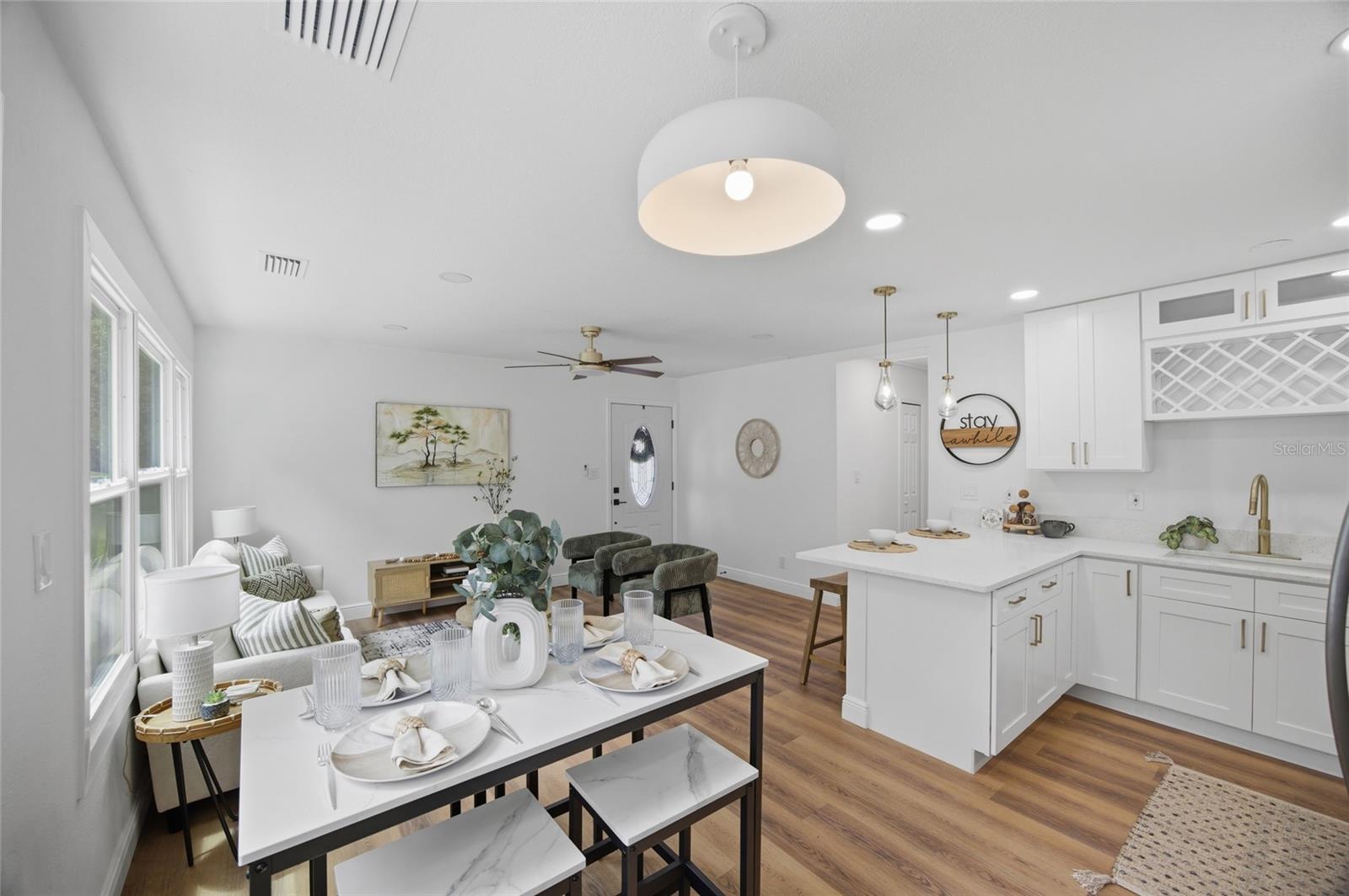 2102 E HOWELL ST, TAMPA, FL, 33610