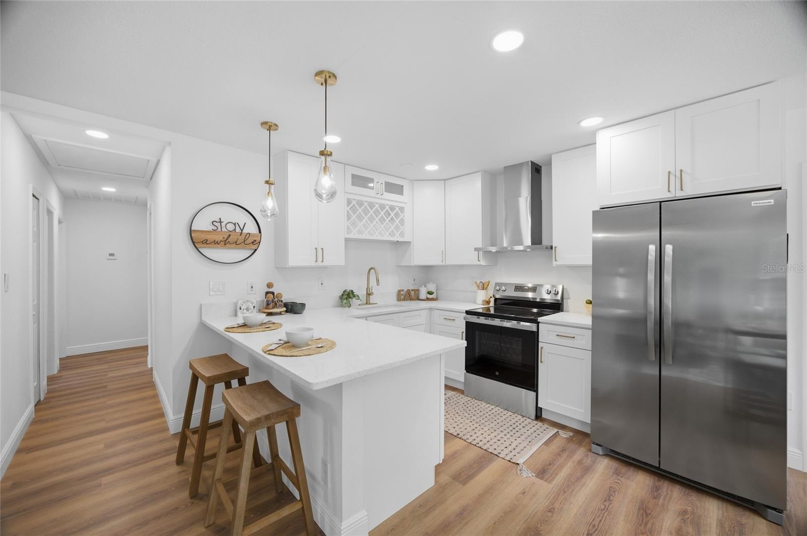 2102 E HOWELL ST, TAMPA, FL, 33610