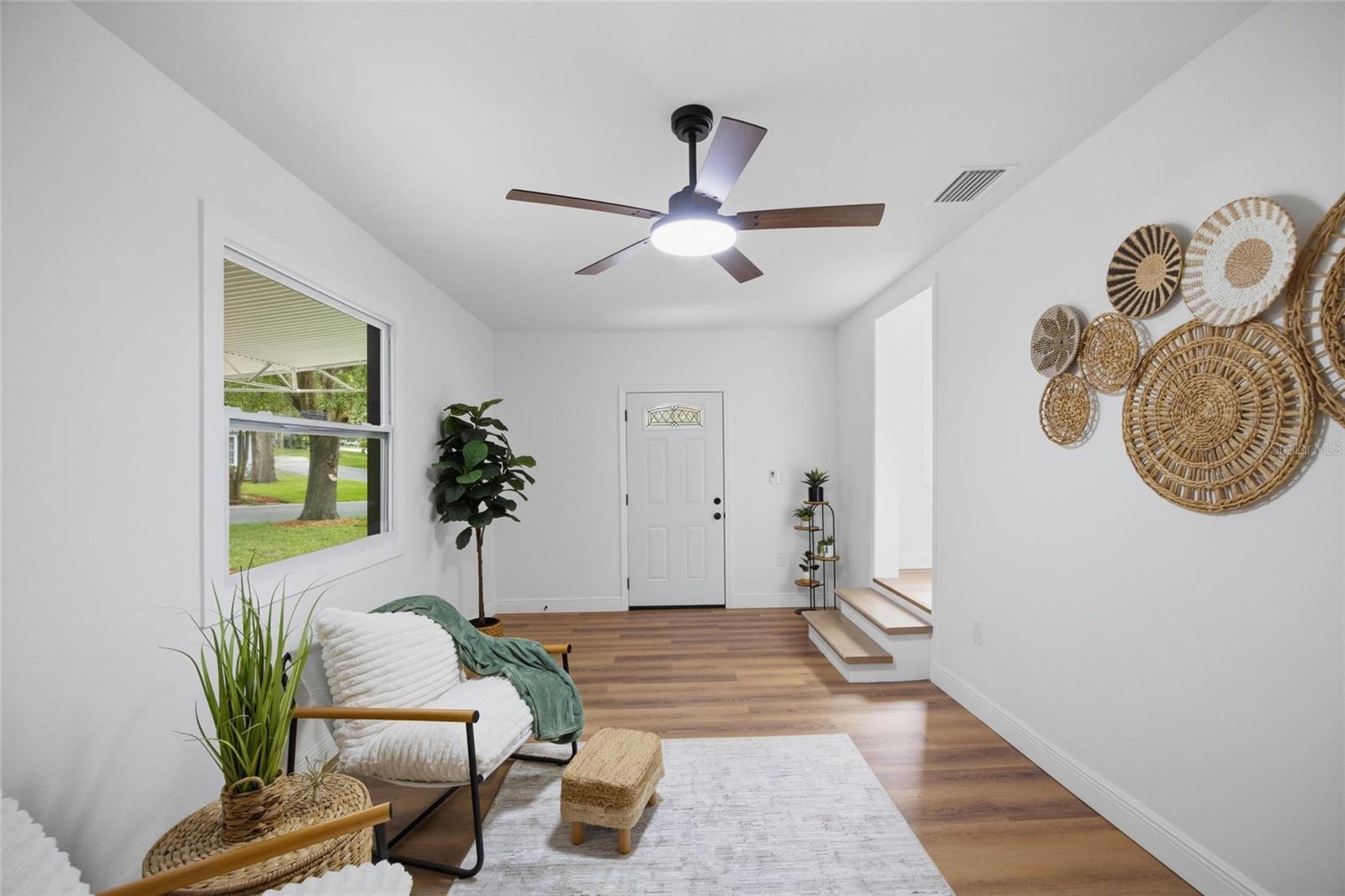 2102 E HOWELL ST, TAMPA, FL, 33610