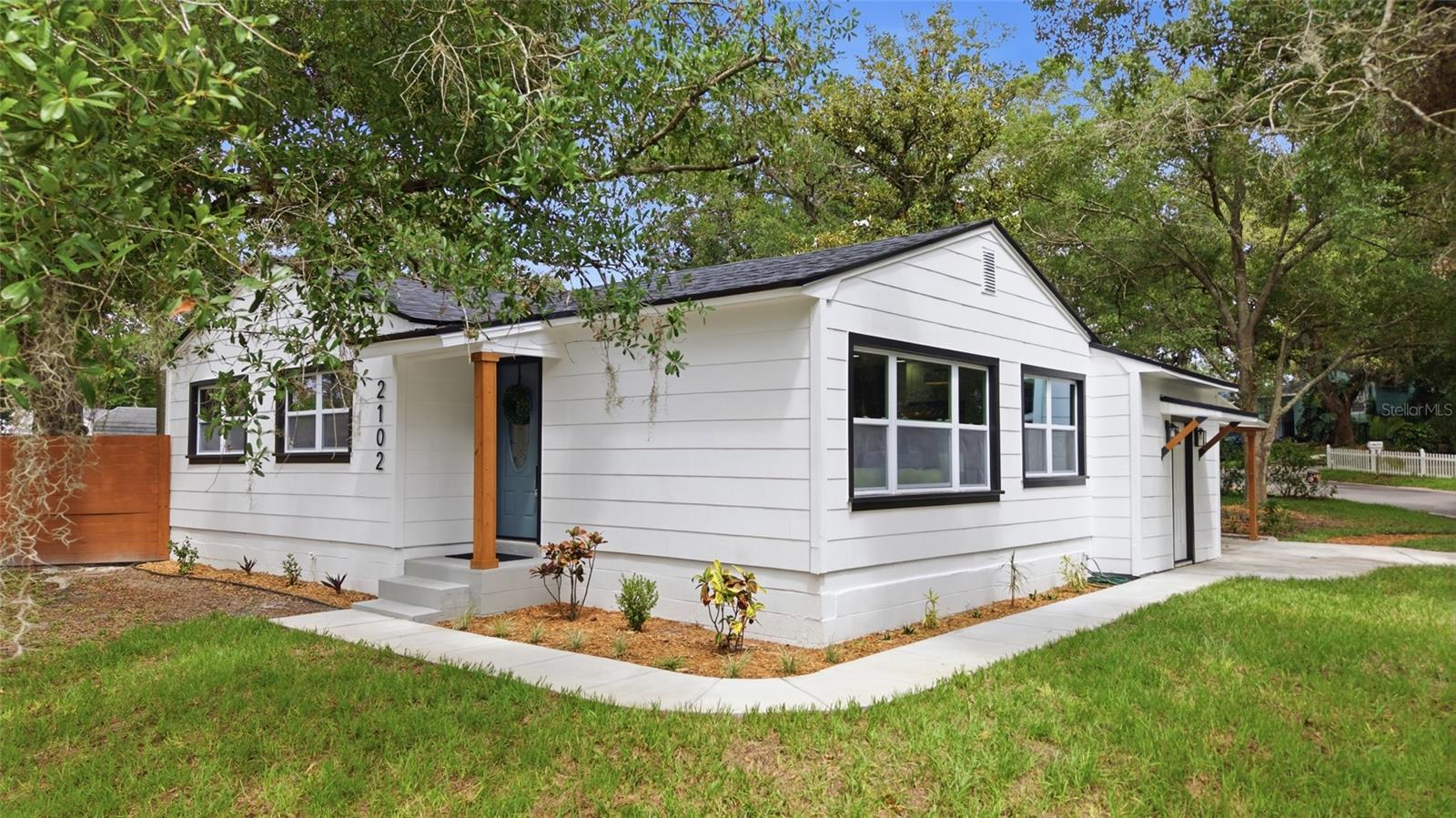 2102 E HOWELL ST, TAMPA, FL, 33610
