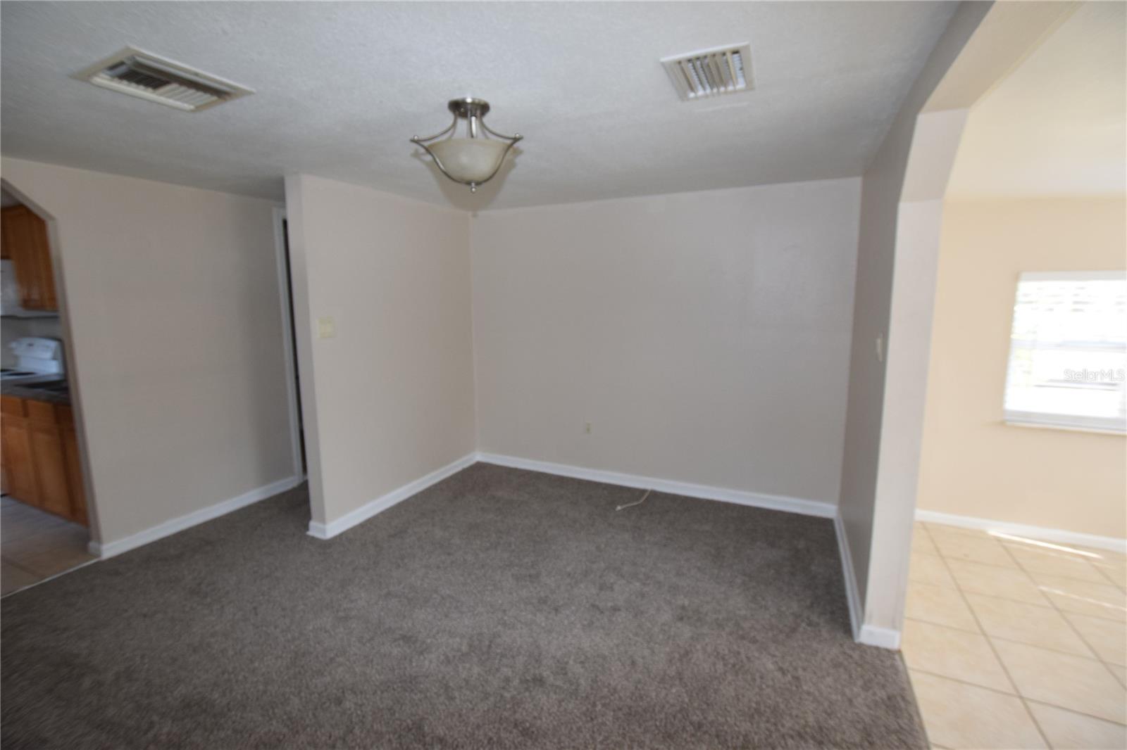 317 E BARNES AVE, EUSTIS, FL, 32726
