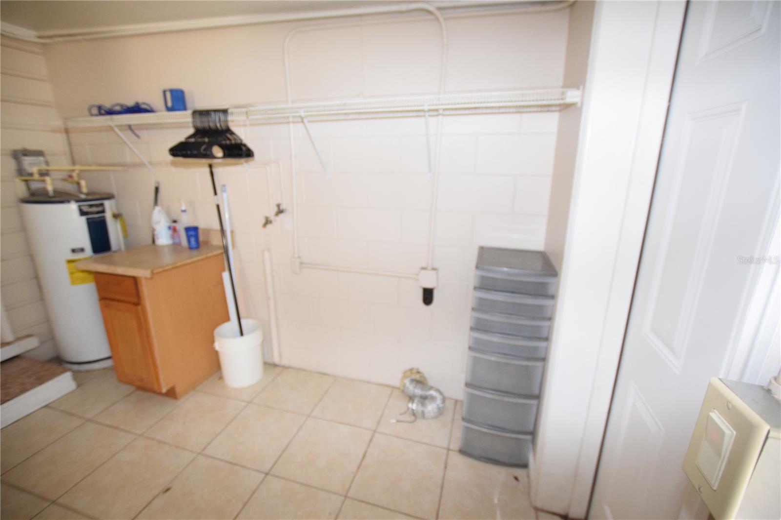 317 E BARNES AVE, EUSTIS, FL, 32726