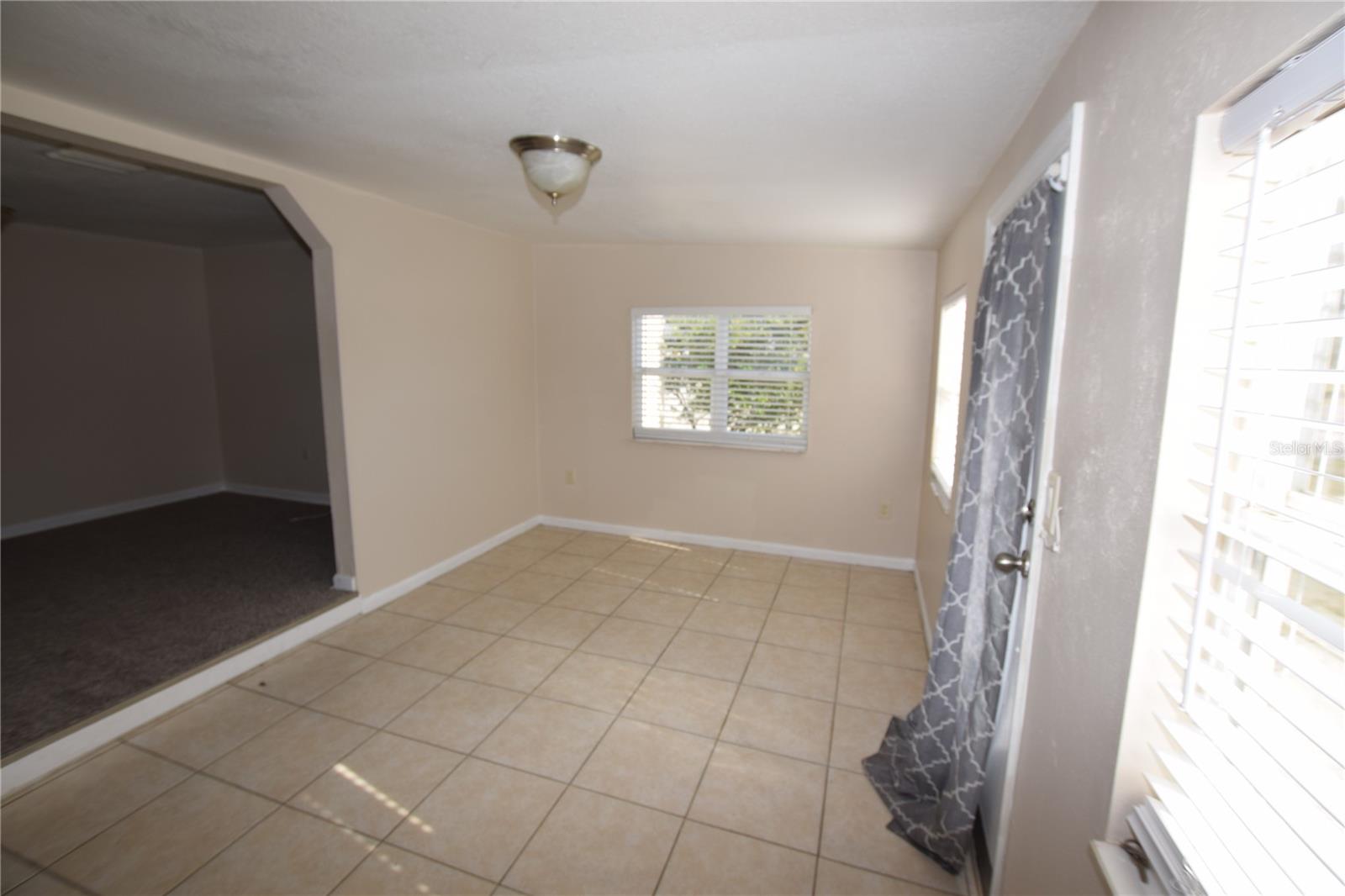 317 E BARNES AVE, EUSTIS, FL, 32726