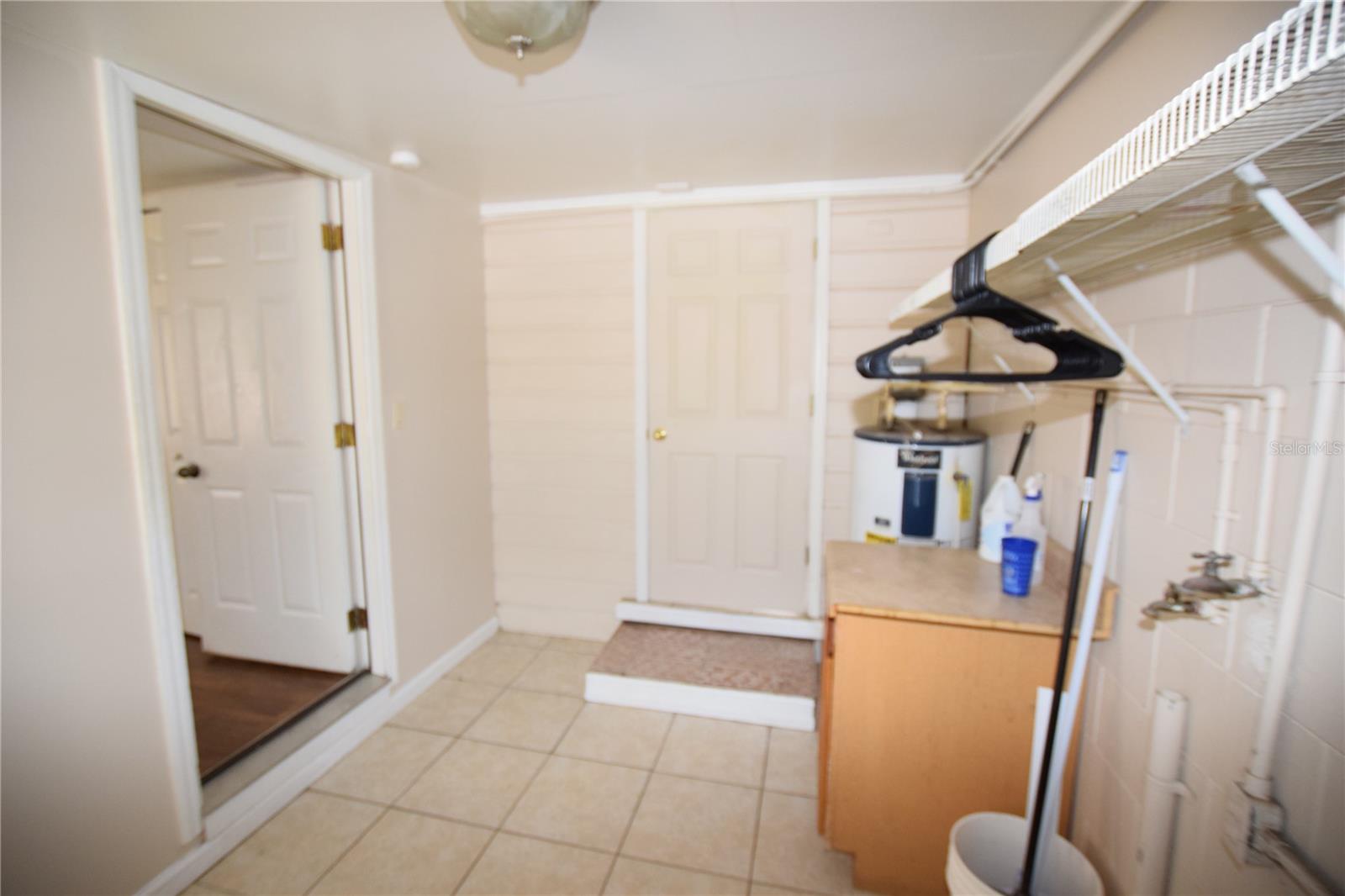 317 E BARNES AVE, EUSTIS, FL, 32726