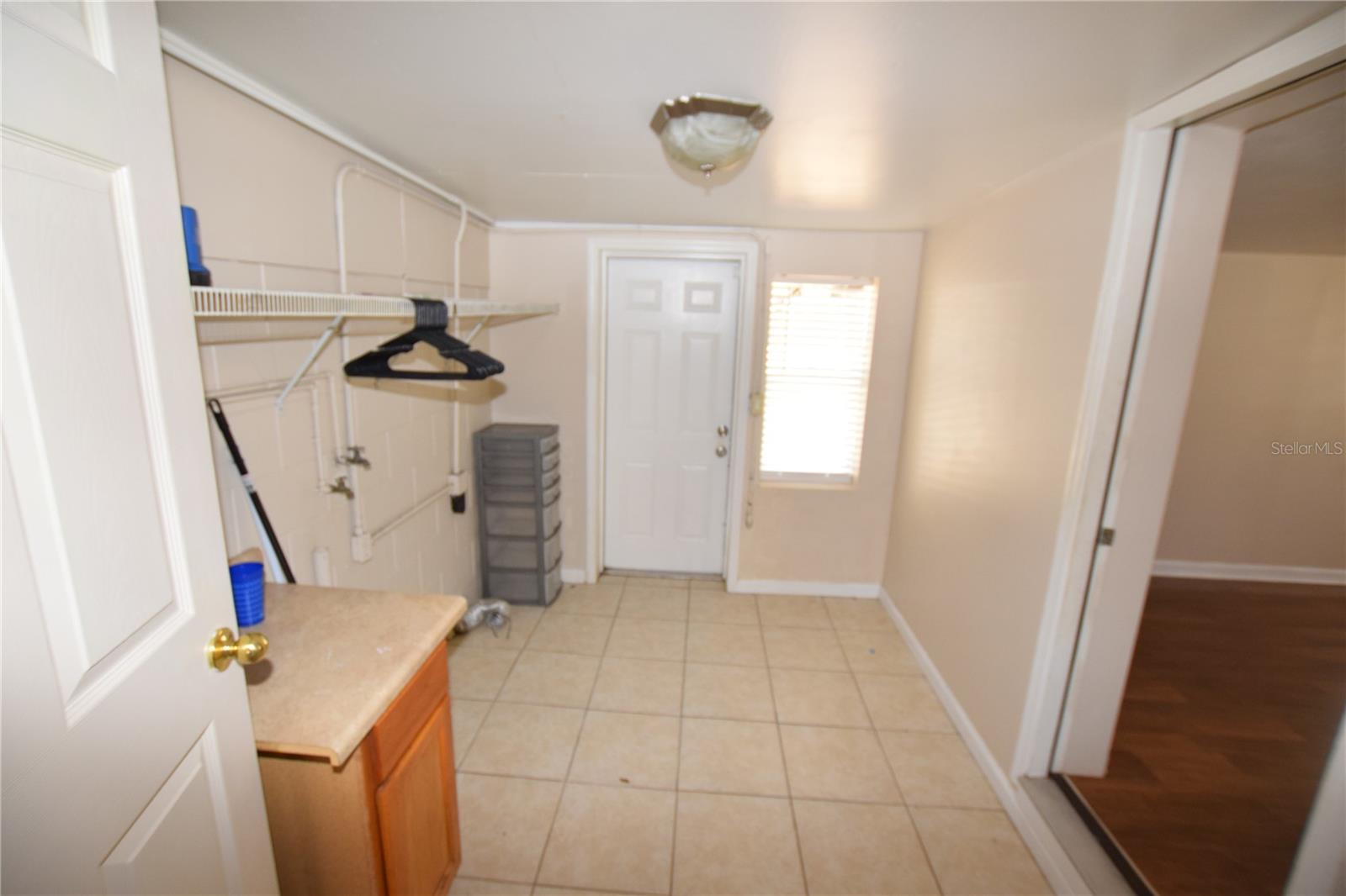 317 E BARNES AVE, EUSTIS, FL, 32726
