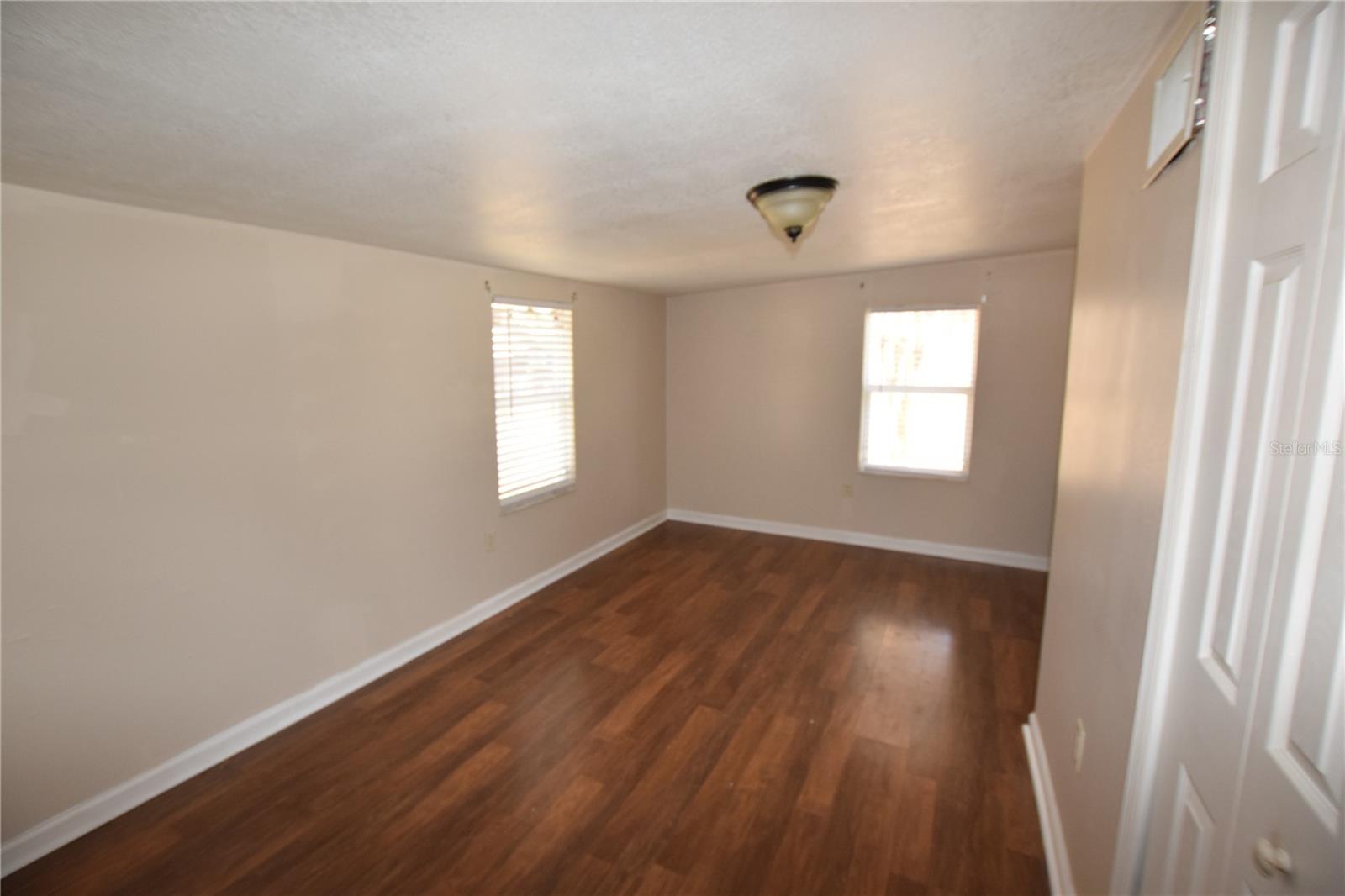 317 E BARNES AVE, EUSTIS, FL, 32726