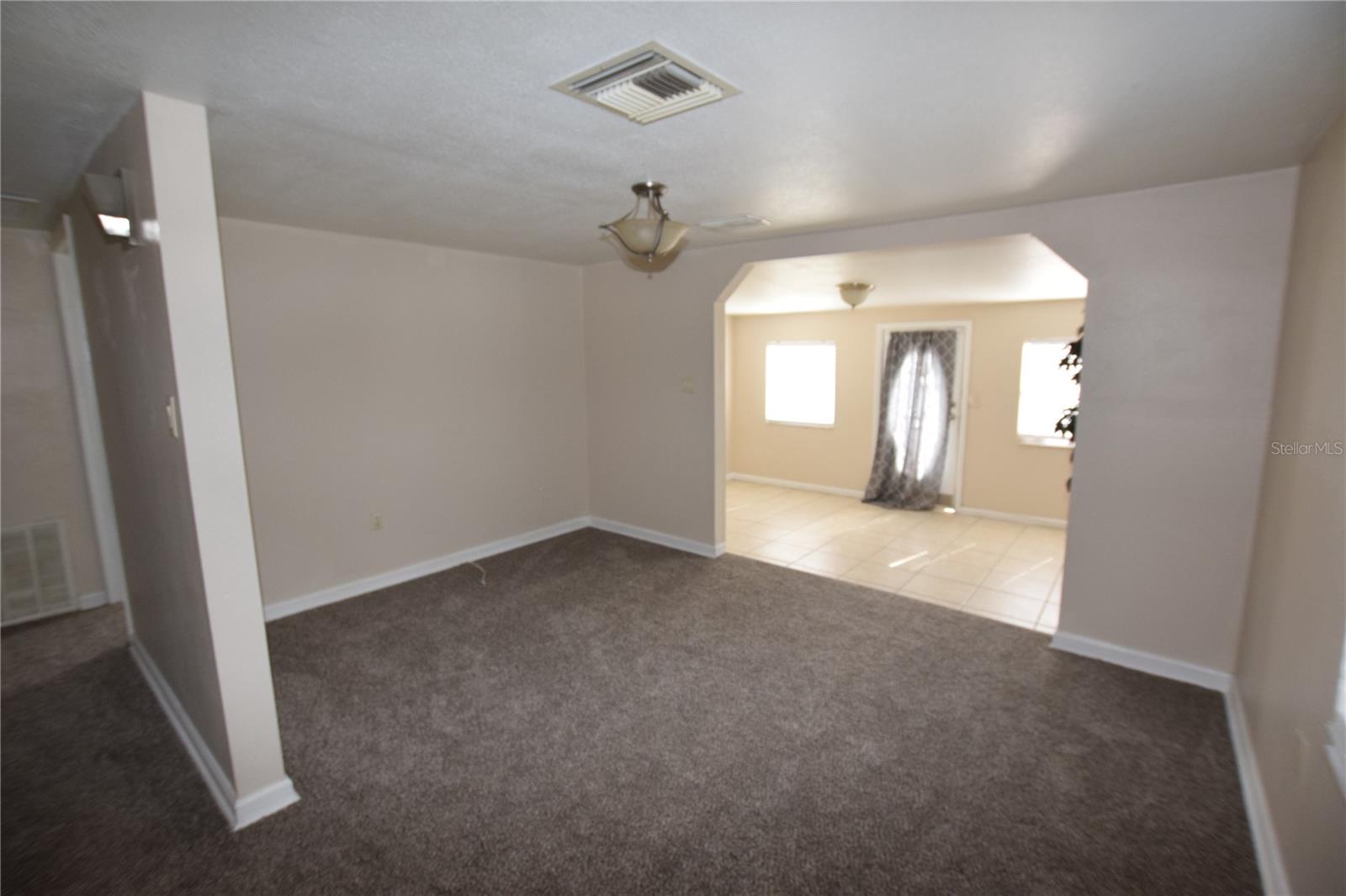 317 E BARNES AVE, EUSTIS, FL, 32726