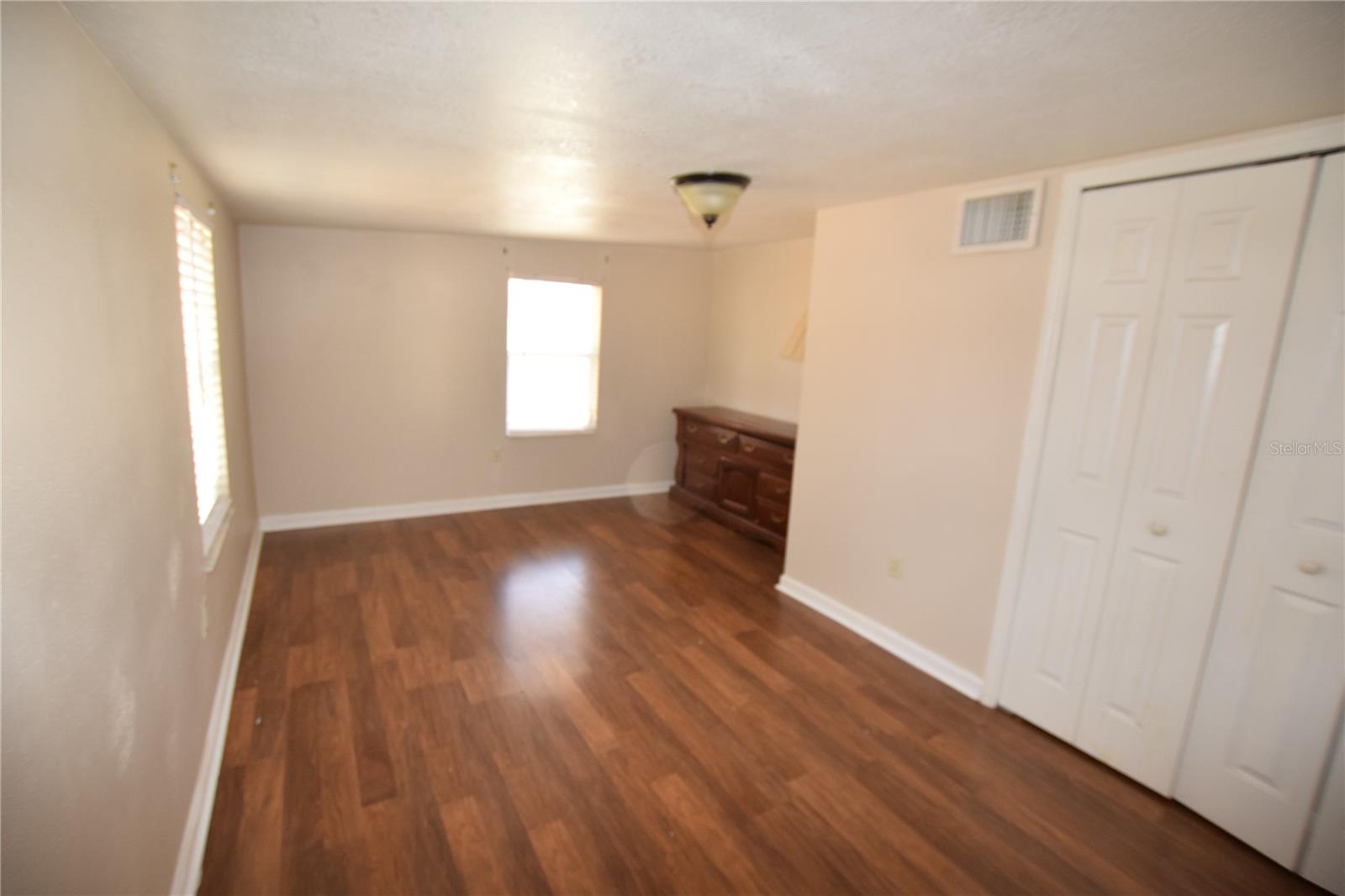 317 E BARNES AVE, EUSTIS, FL, 32726