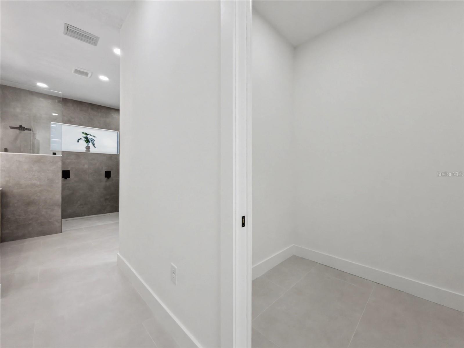 14687 LILLIAN CIR, PORT CHARLOTTE, FL, 33981