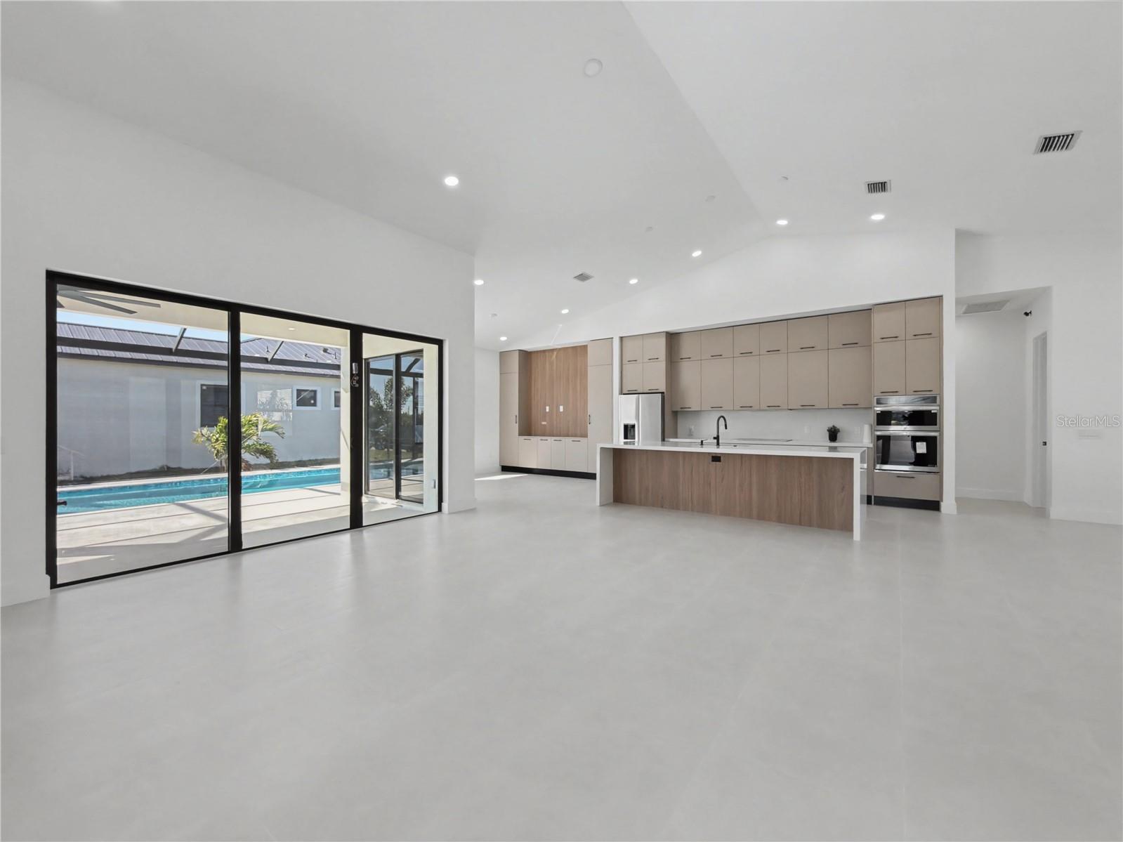 14687 LILLIAN CIR, PORT CHARLOTTE, FL, 33981