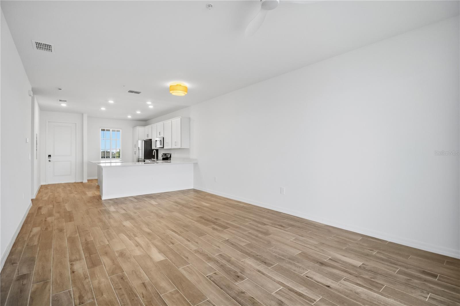 19116 SCALLOP LOOP #403, LAKEWOOD RANCH, FL, 34211