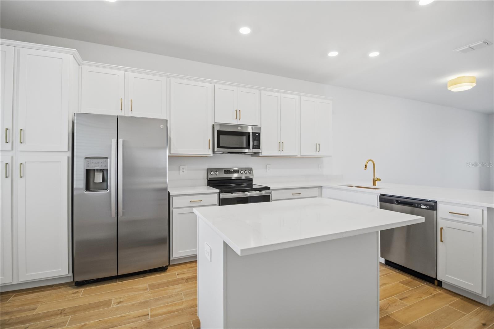 19116 SCALLOP LOOP #403, LAKEWOOD RANCH, FL, 34211
