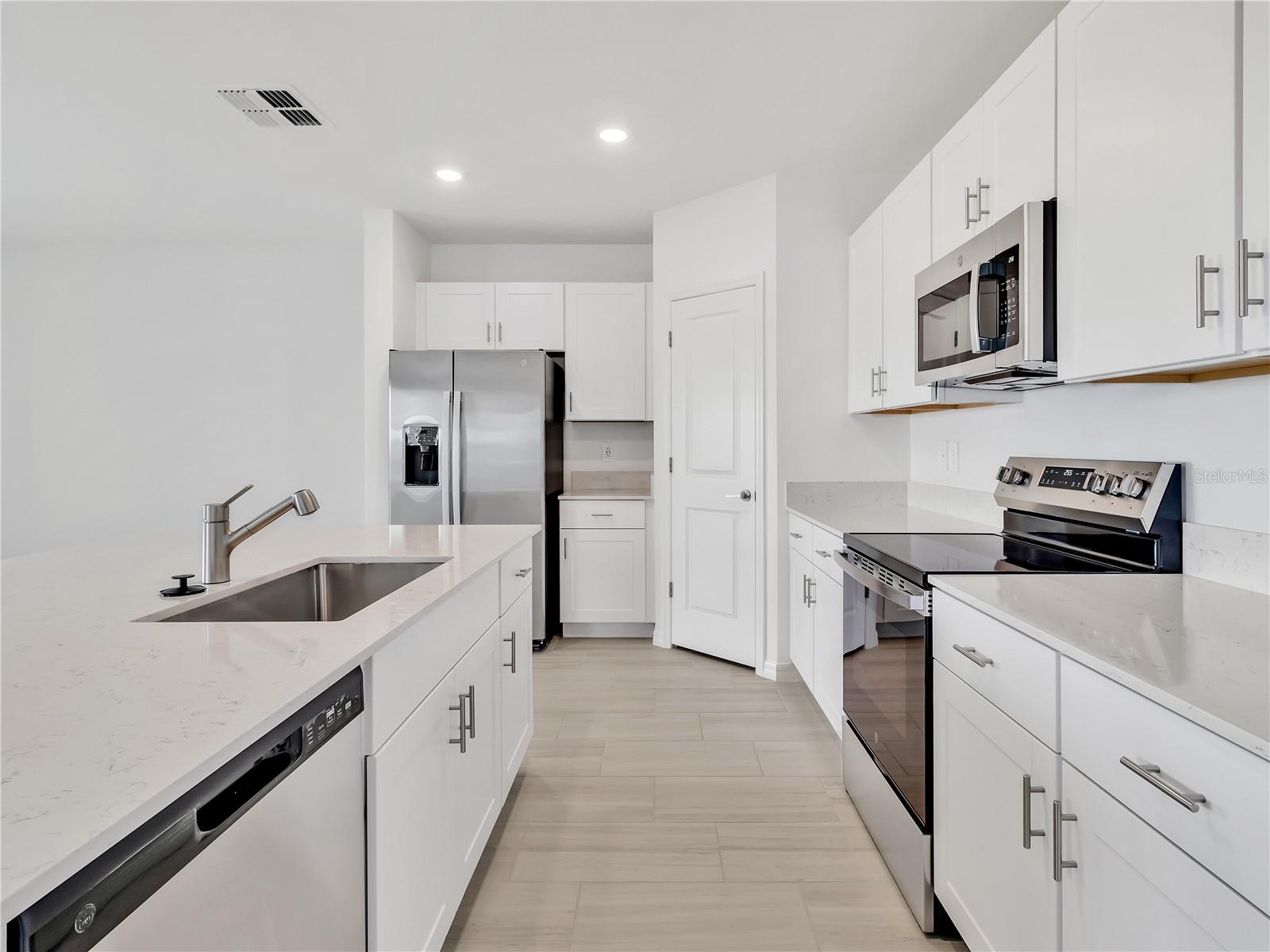 8505 BELLA MAR TRAIL, PARRISH, FL, 34219