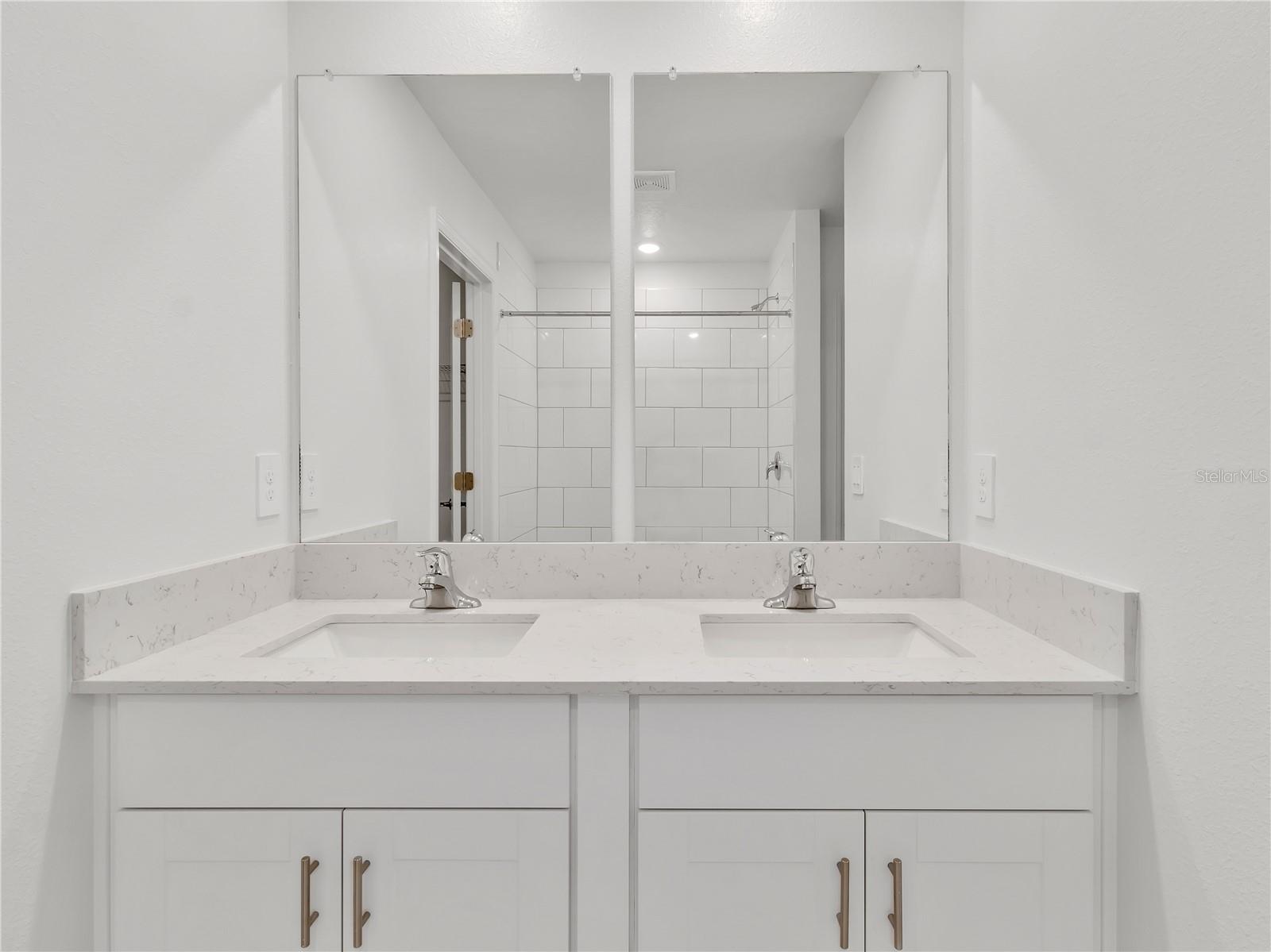 8505 BELLA MAR TRAIL, PARRISH, FL, 34219