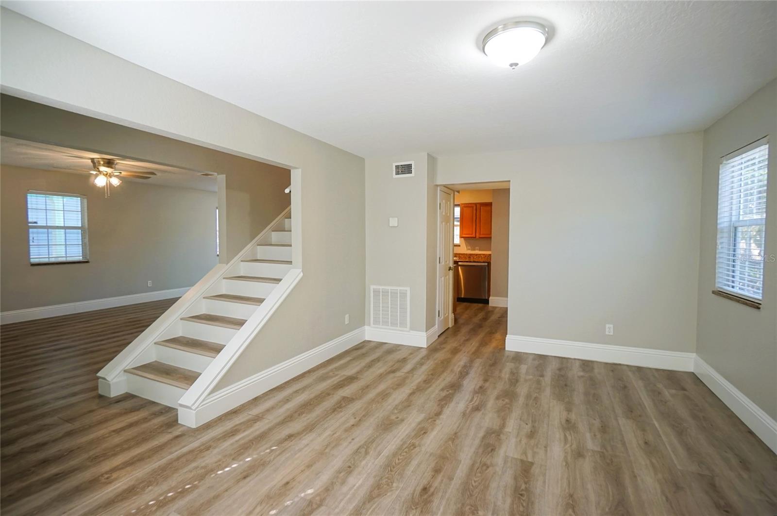 317 W HANLON ST, TAMPA, FL, 33604