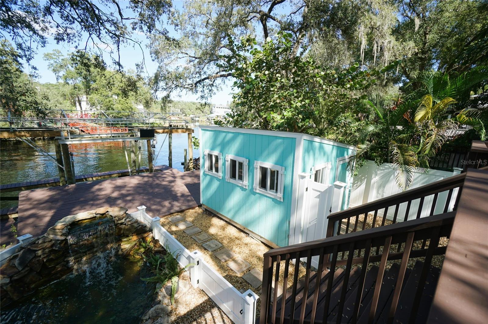 317 W HANLON ST, TAMPA, FL, 33604