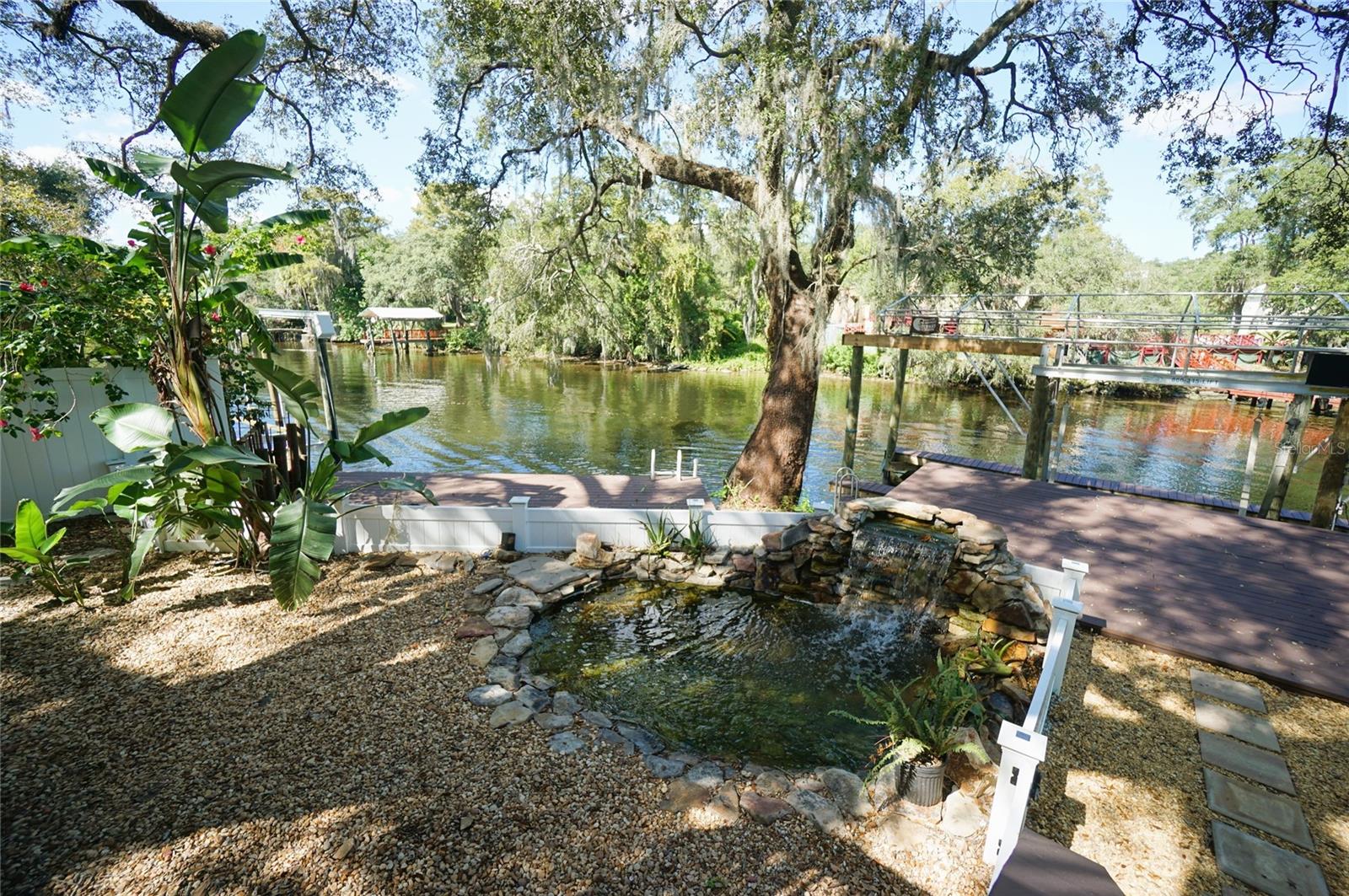 317 W HANLON ST, TAMPA, FL, 33604