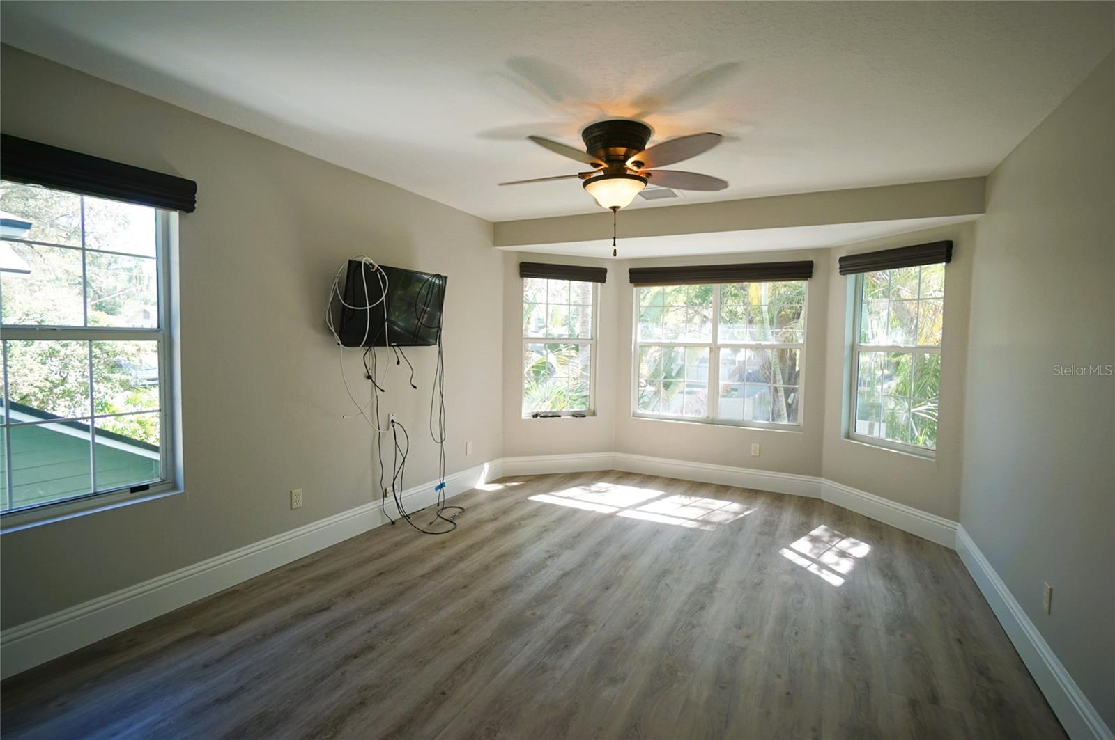 317 W HANLON ST, TAMPA, FL, 33604