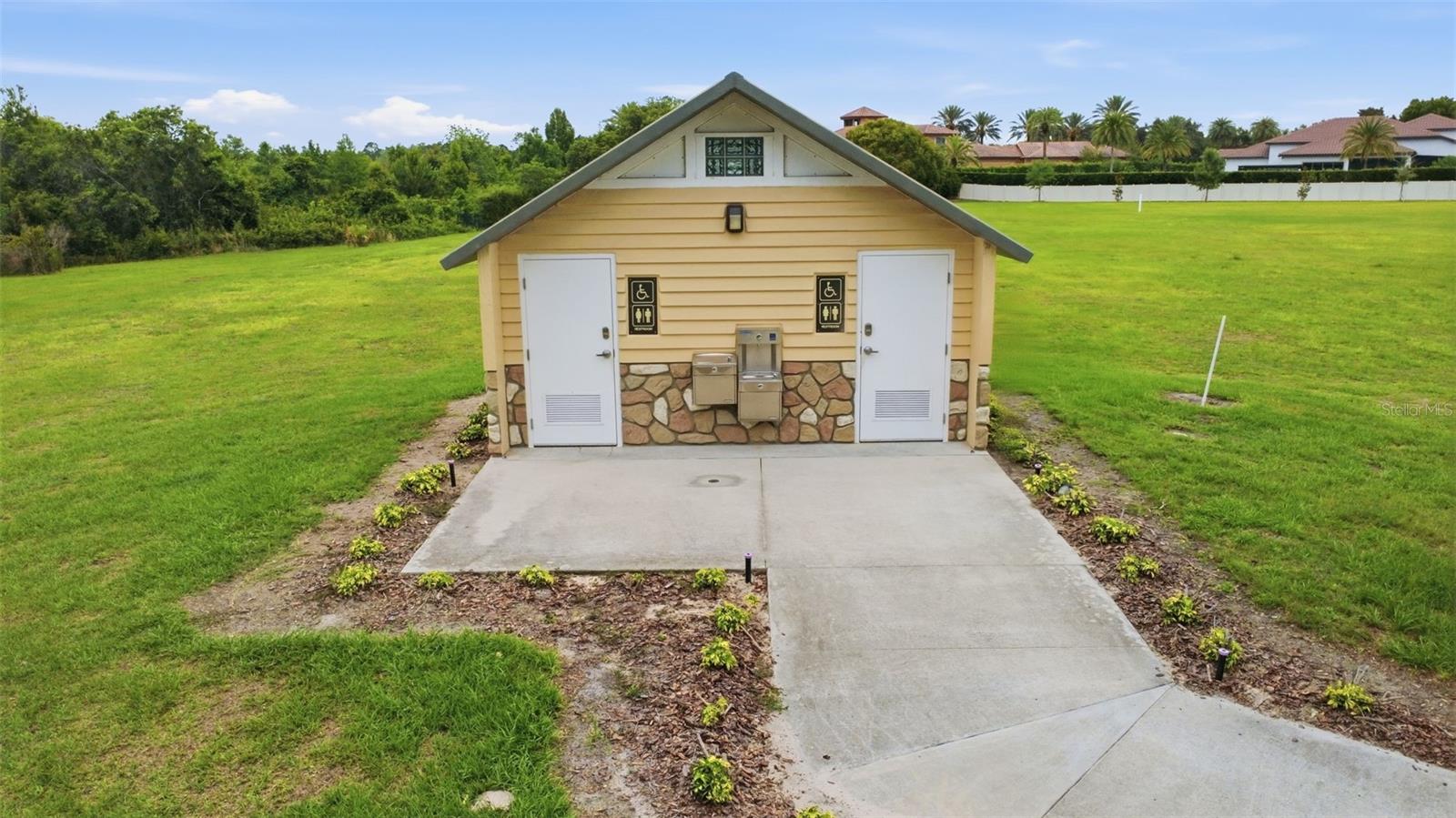 7879 CROSSWINDS WAY, MOUNT DORA, FL, 32757