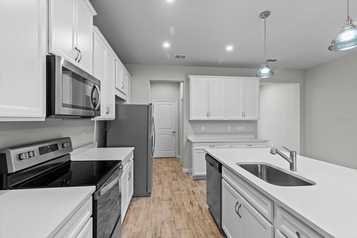 4212 CLOUD HOPPER WAY, LUTZ, FL, 33559