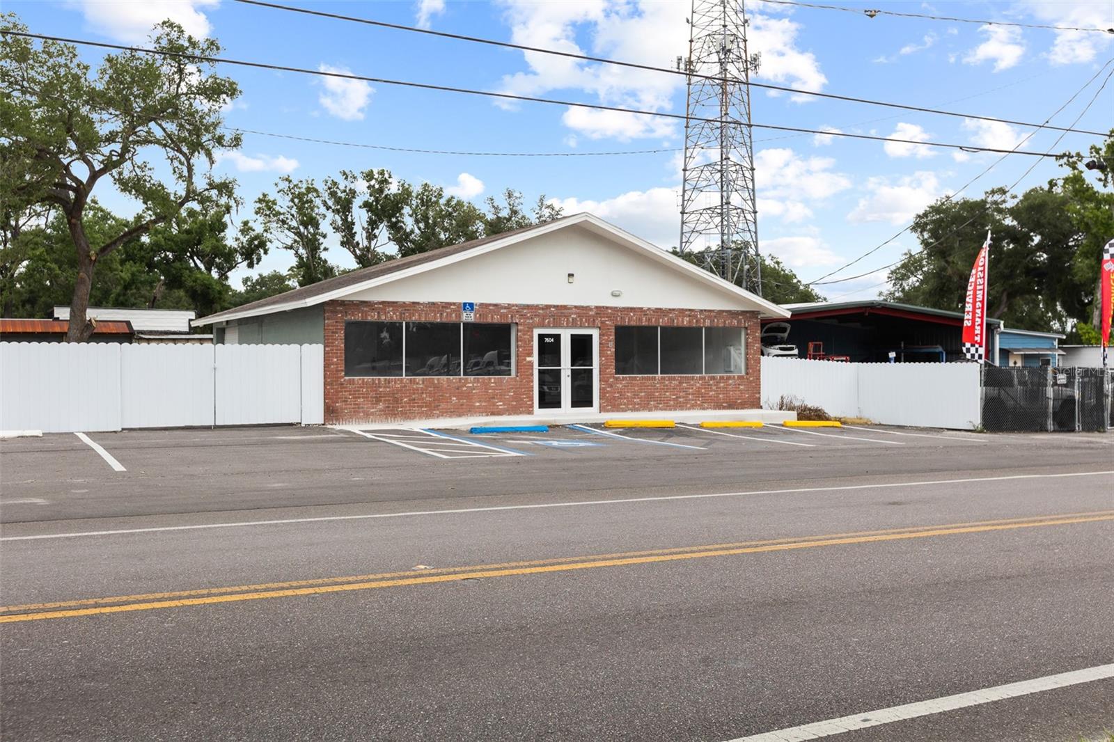 7604 E BROADWAY AVE, TAMPA, FL, 33619