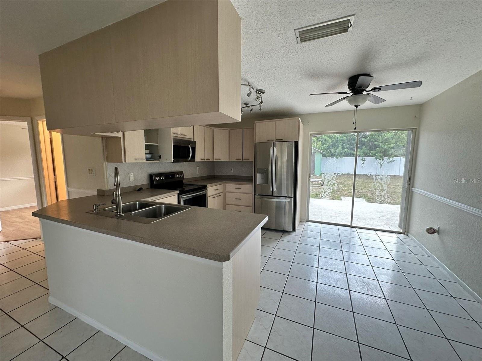 390 KENOVA ST, PORT CHARLOTTE, FL, 33954