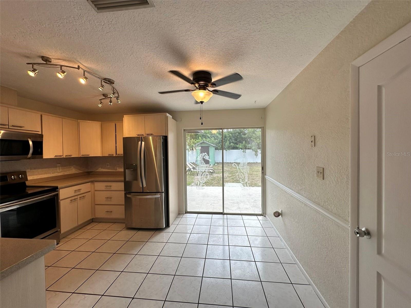 390 KENOVA ST, PORT CHARLOTTE, FL, 33954