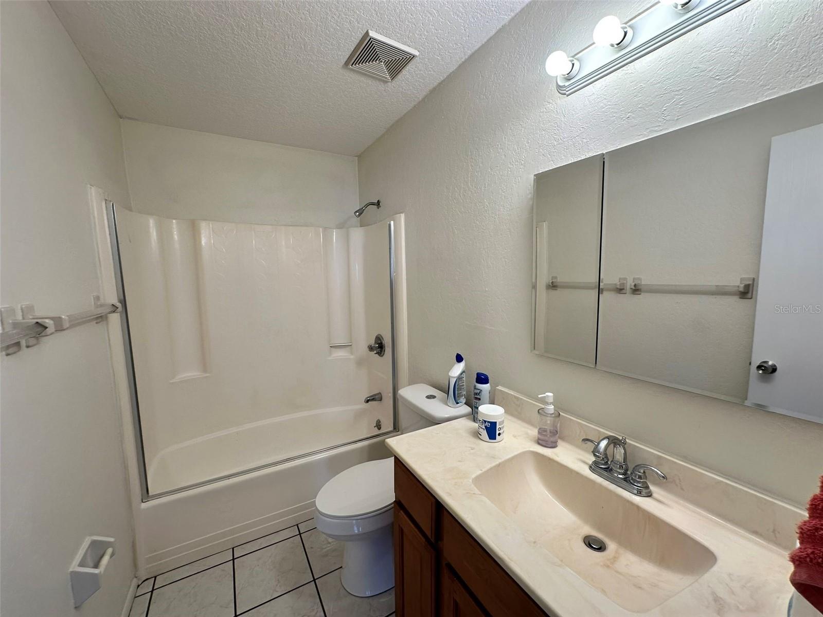 390 KENOVA ST, PORT CHARLOTTE, FL, 33954
