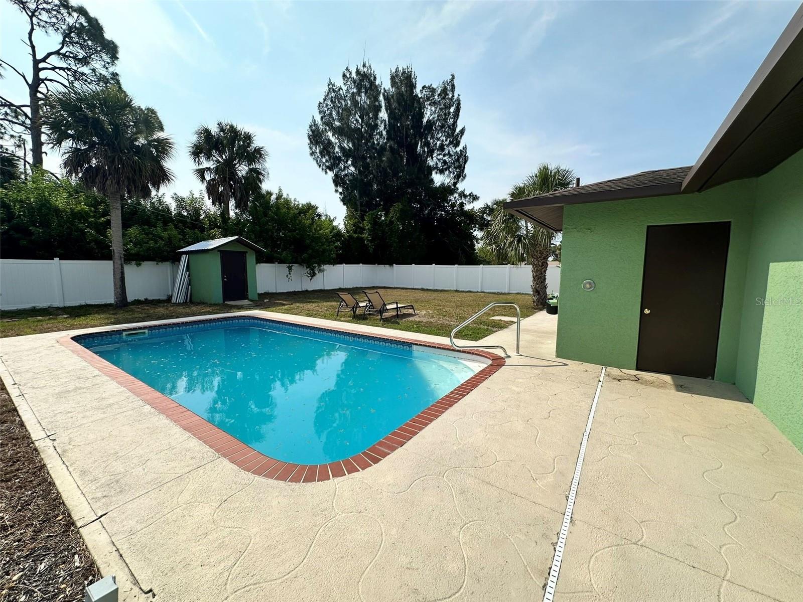390 KENOVA ST, PORT CHARLOTTE, FL, 33954