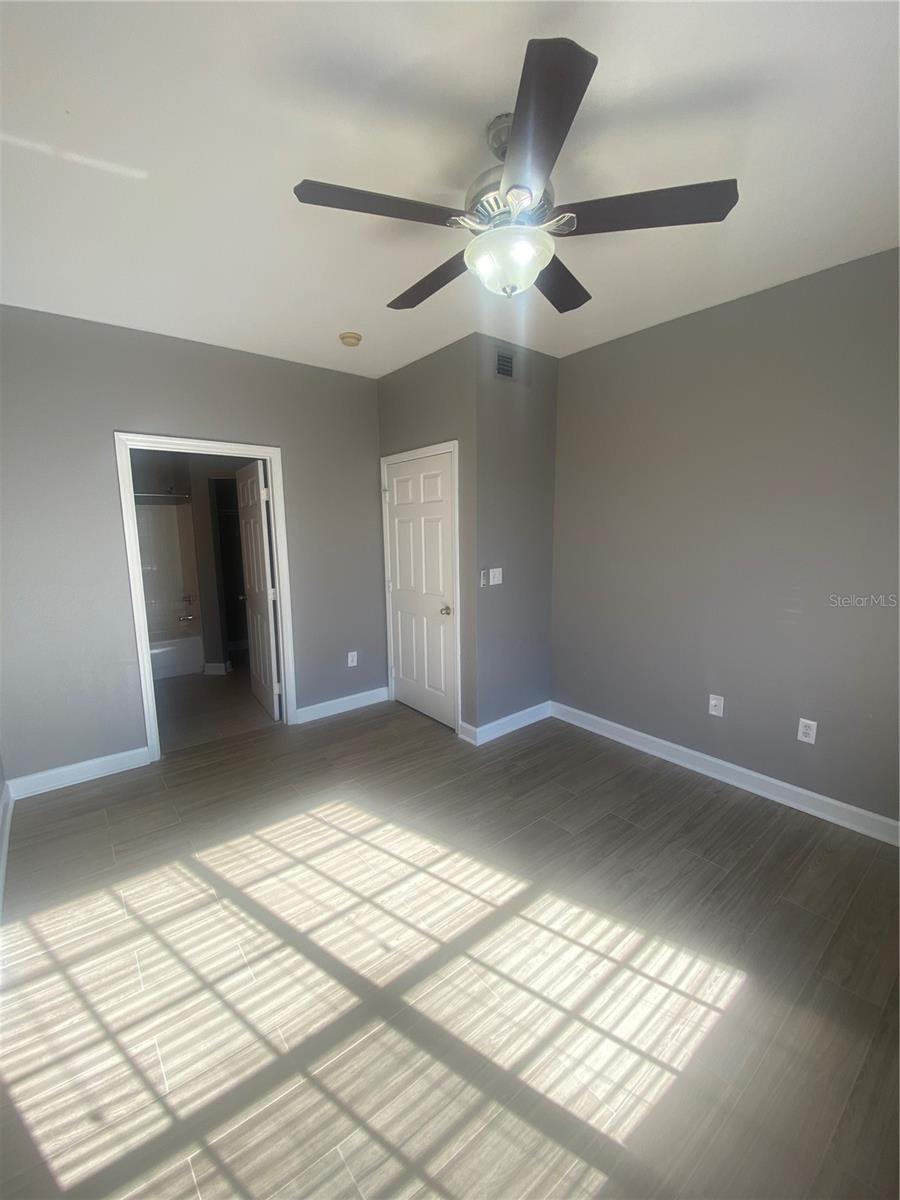 9744 LAKE CHASE ISLAND WAY, TAMPA, FL, 33626