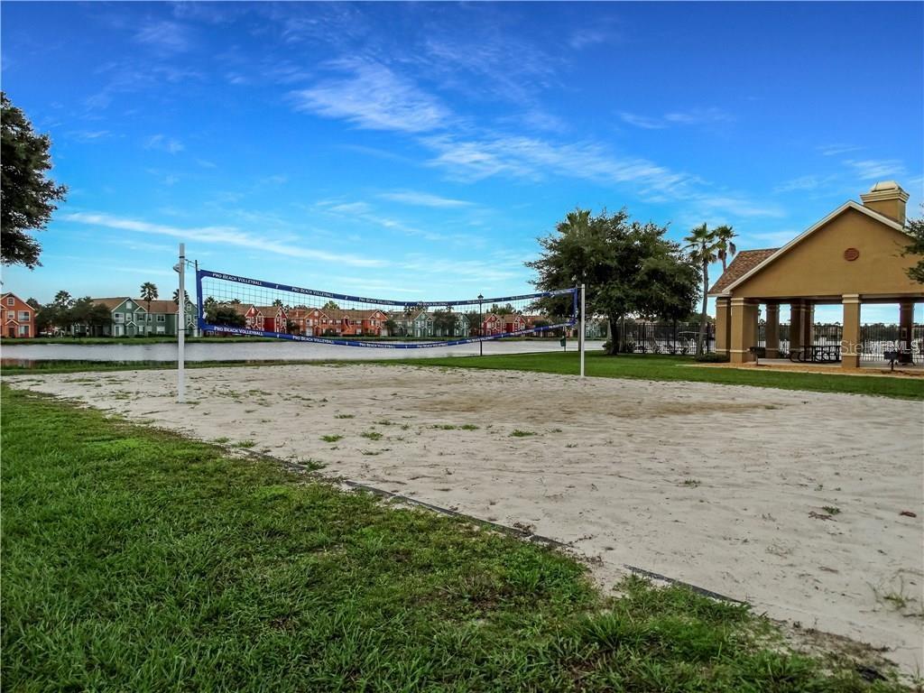 9744 LAKE CHASE ISLAND WAY, TAMPA, FL, 33626