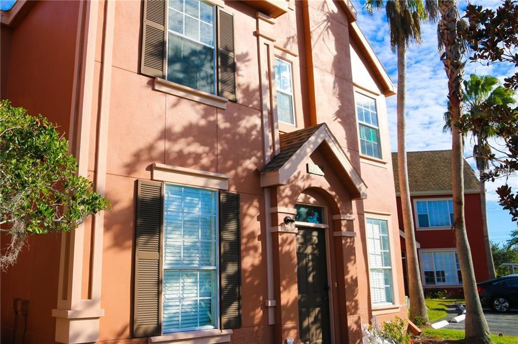 9744 LAKE CHASE ISLAND WAY, TAMPA, FL, 33626