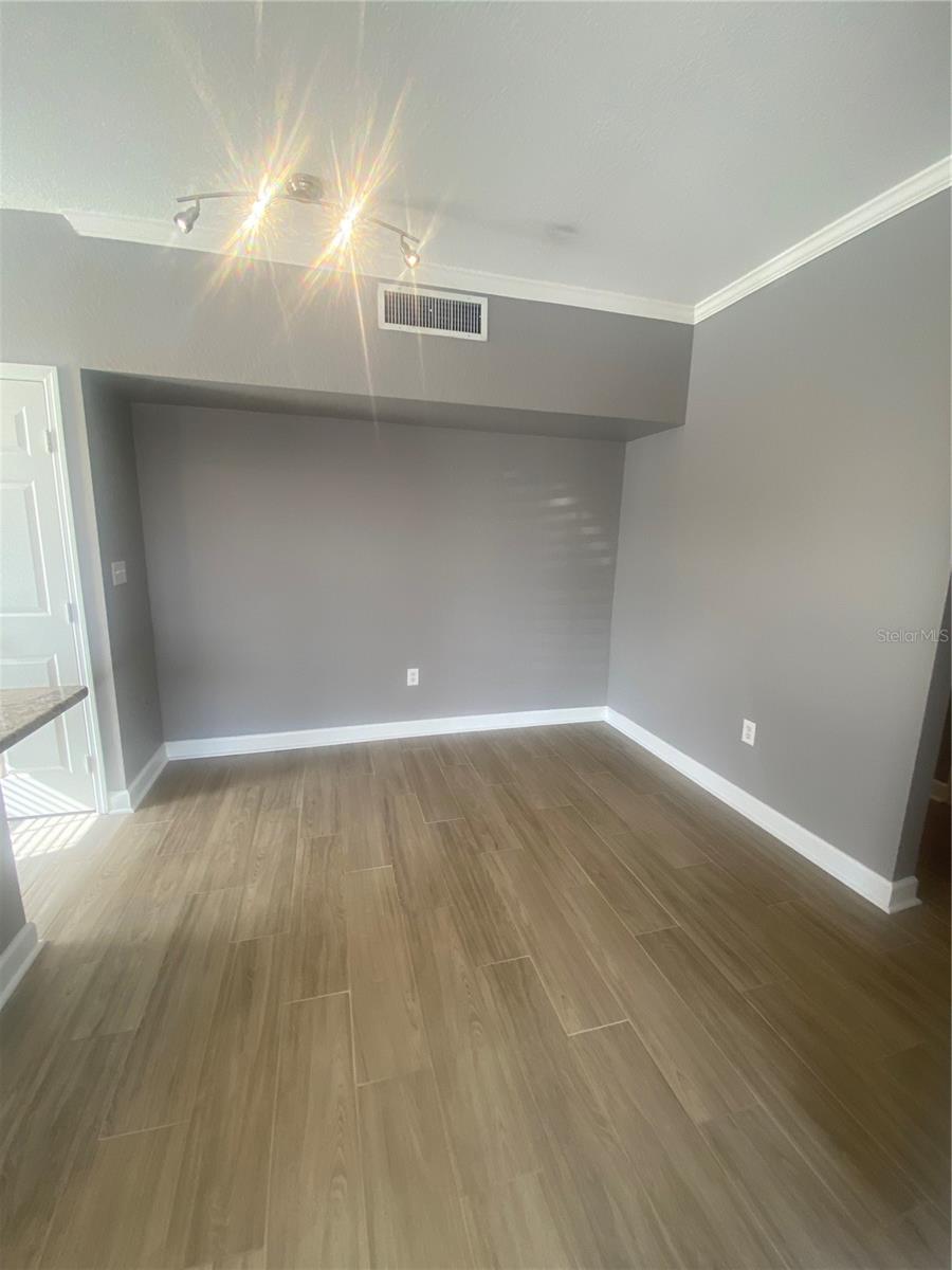 9744 LAKE CHASE ISLAND WAY, TAMPA, FL, 33626
