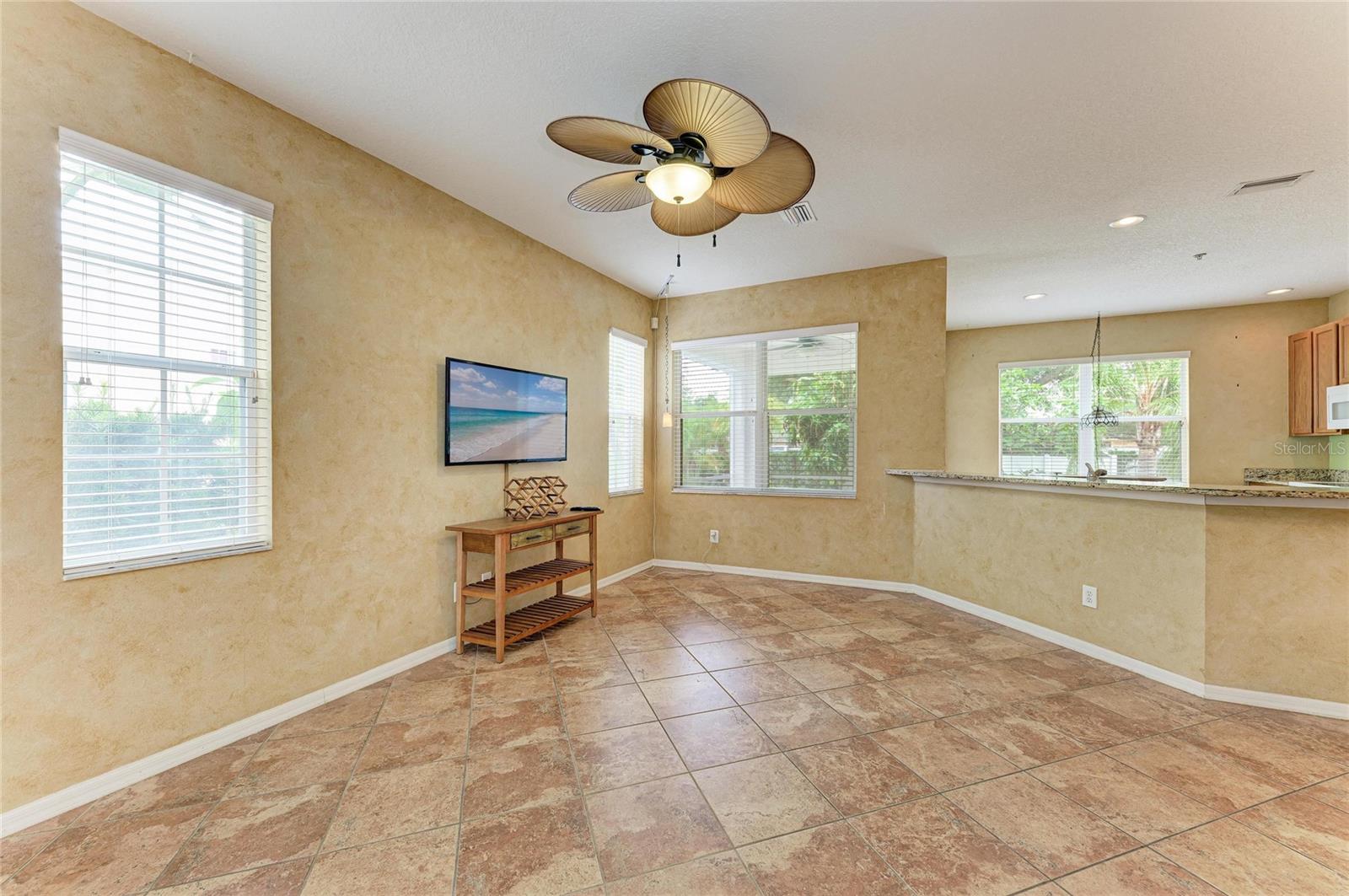 3931 YELLOWSTONE CIR, SARASOTA, FL, 34233