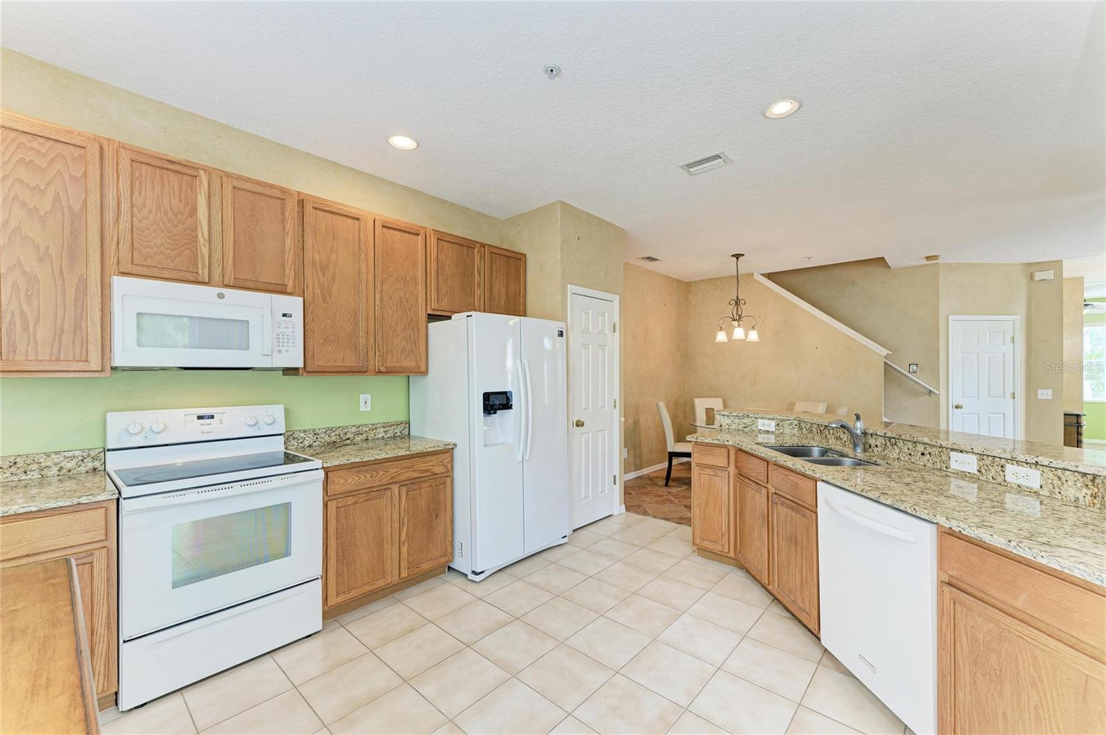 3931 YELLOWSTONE CIR, SARASOTA, FL, 34233