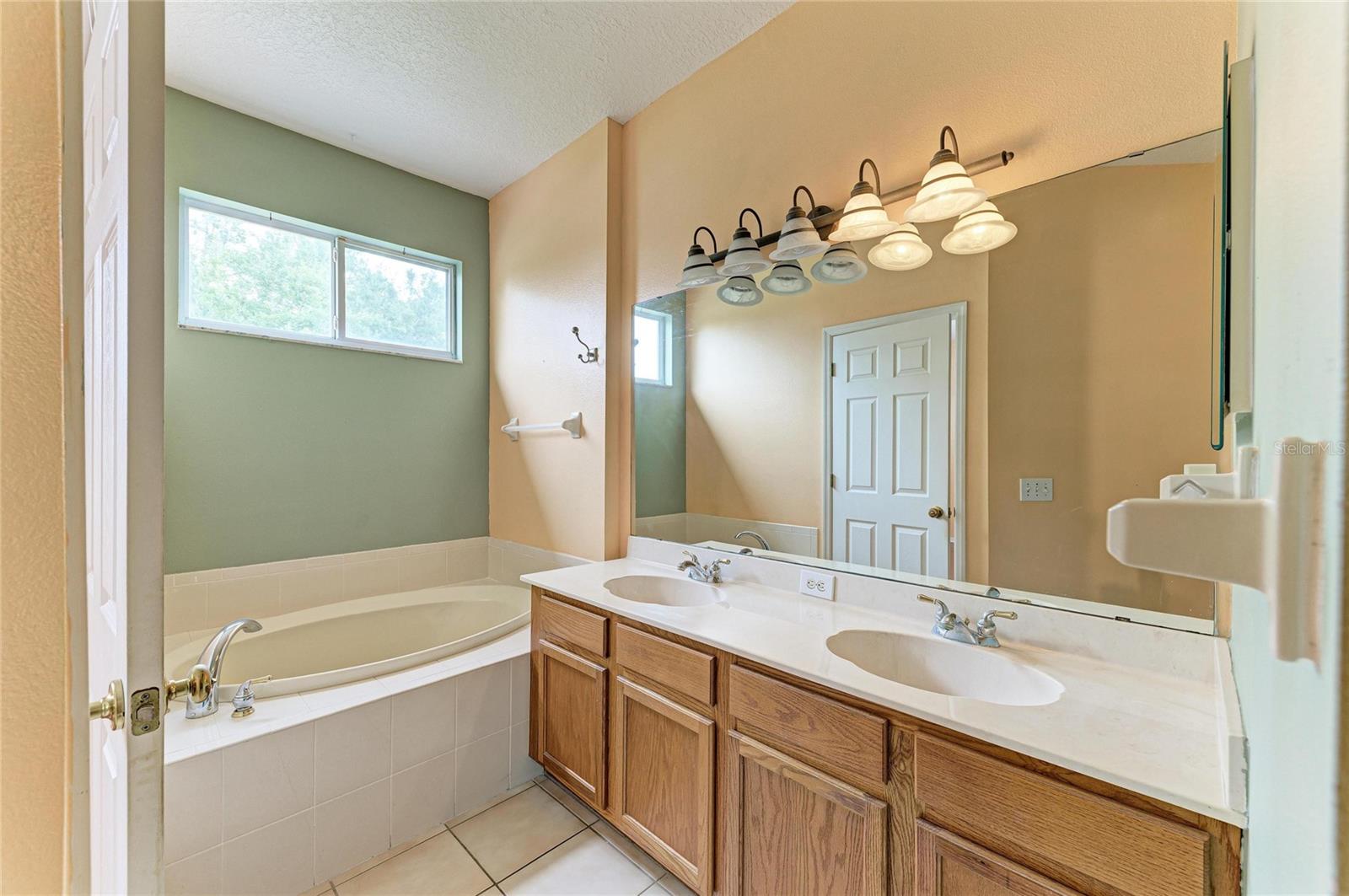 3931 YELLOWSTONE CIR, SARASOTA, FL, 34233