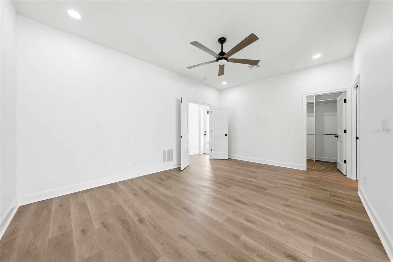 1020 FARMSTEAD ST, EUSTIS, FL, 32736