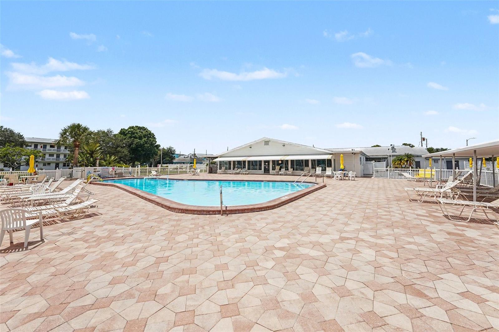 5855 18TH ST N #1, ST PETERSBURG, FL, 33714