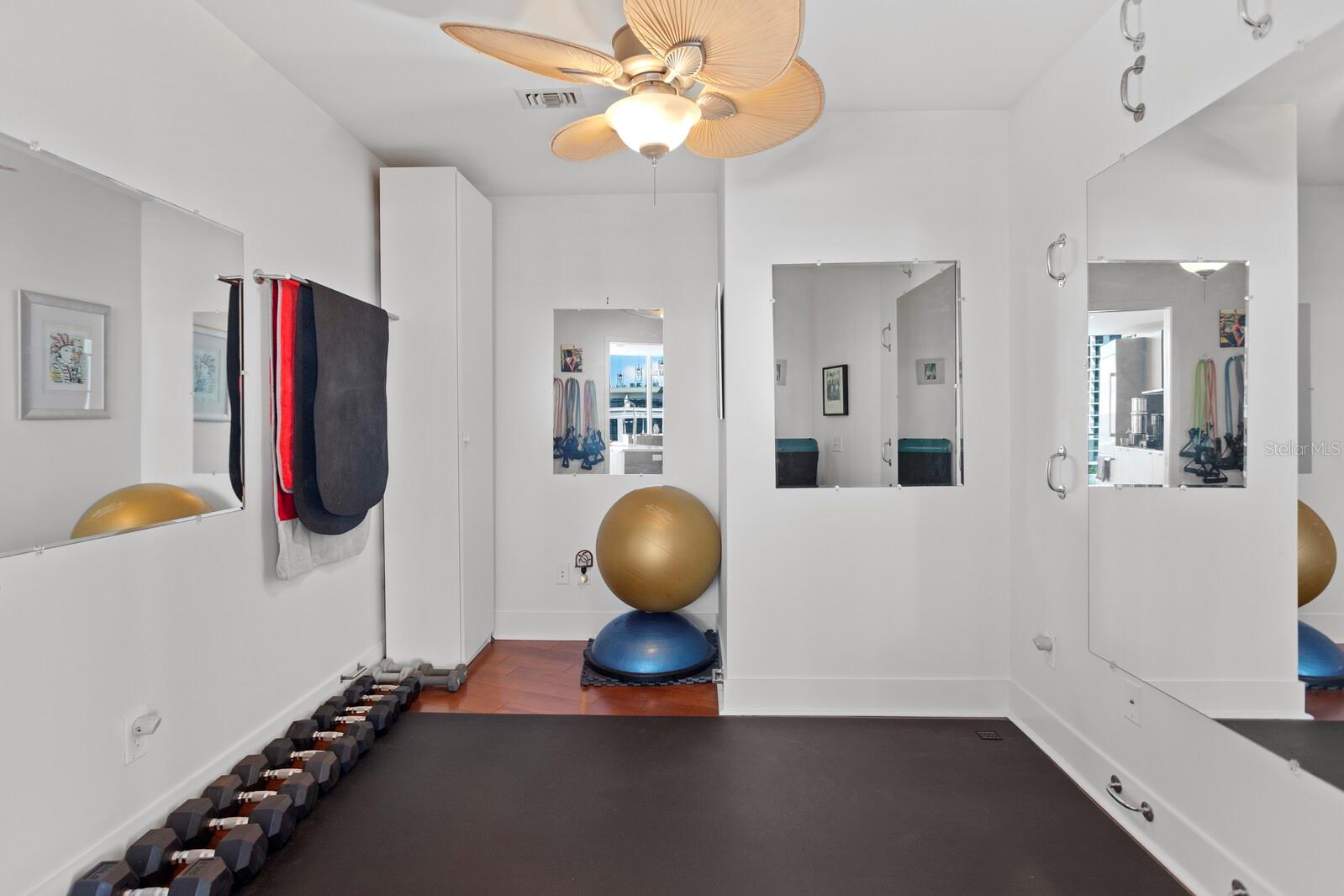 175 1ST ST S #1603, ST PETERSBURG, FL, 33701