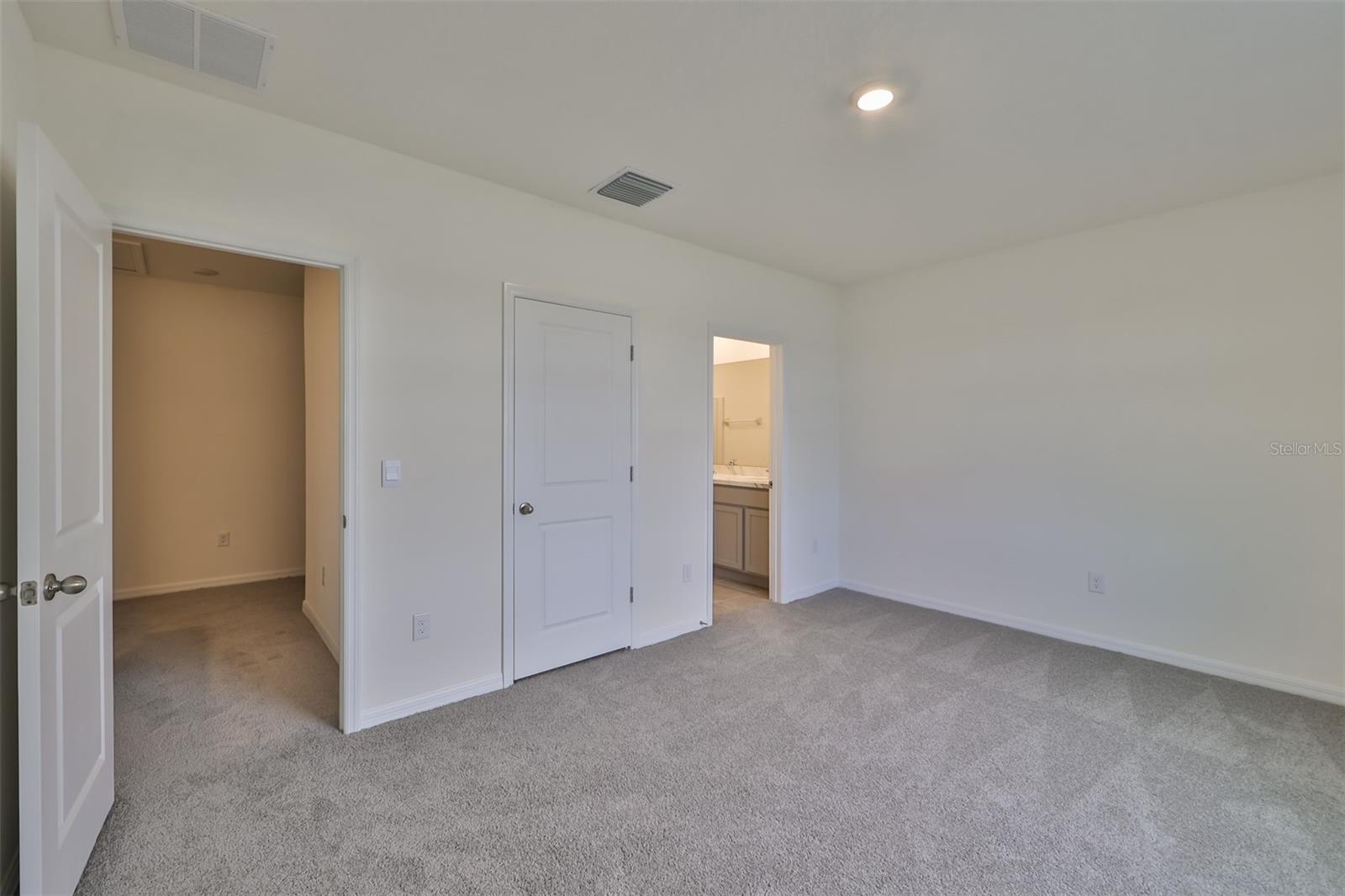 233 MANGROVE SHADE CIR, APOLLO BEACH, FL, 33572