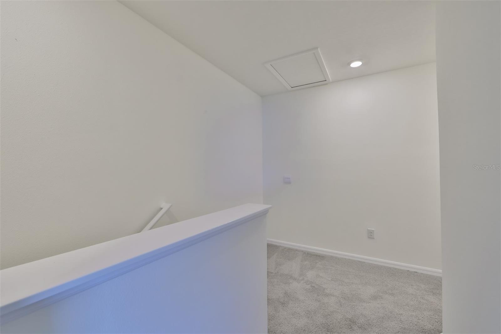 233 MANGROVE SHADE CIR, APOLLO BEACH, FL, 33572
