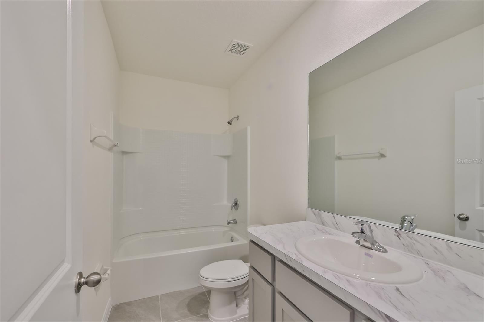 233 MANGROVE SHADE CIR, APOLLO BEACH, FL, 33572