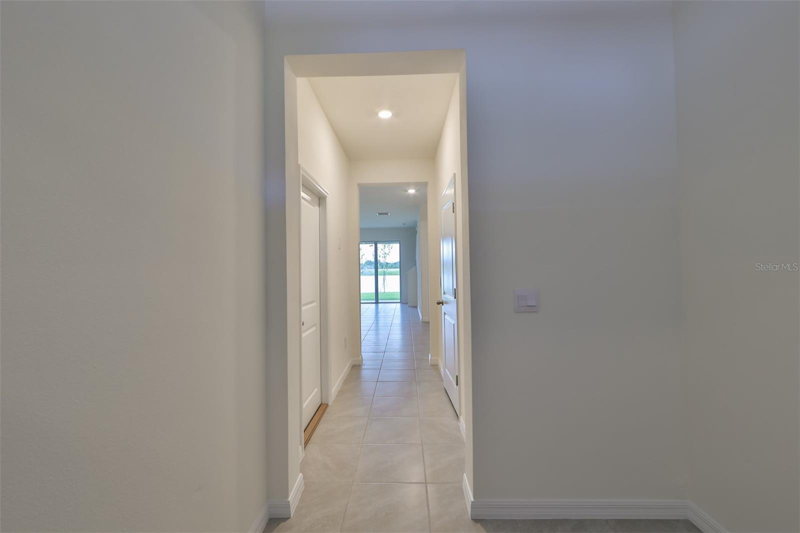 233 MANGROVE SHADE CIR, APOLLO BEACH, FL, 33572