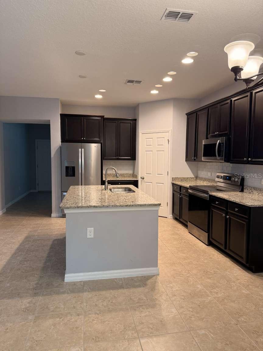 745 MARSH REED DR, WINTER GARDEN, FL, 34787